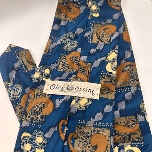 Men's Vintage Oleg Cassini 100% Silk Necktie Blue Bronze and Cream